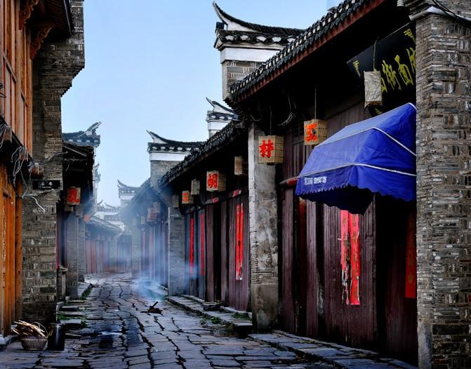 家里老电脑,怎么改装才能玩英雄联盟,哪位大神帮忙,跪谢!- 有问必答平台,解答您的疑问